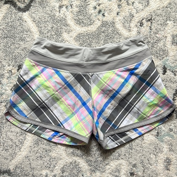Lululemon Groovy Run Short - Picture 1 of 10